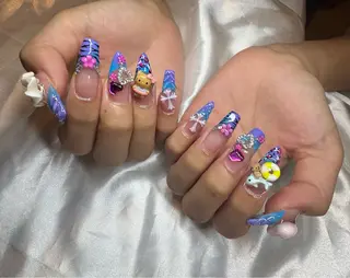 ネイル 濱岡 咲のネイルデザイン