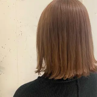 ミディアム カラー カジュアルを女っぽく 𝗮𝘆𝗮𝗰𝗼のヘアスタイル