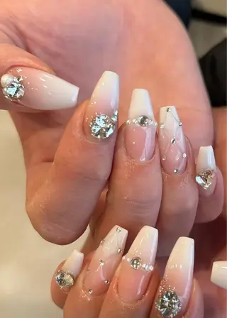 ネイル KARI ネイルサロンのネイルデザイン