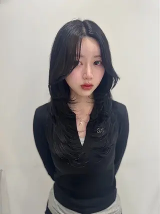 ロング カラー ヘアアレンジ 韓国レイヤーカット /韓国トレンドカラーのヘアスタイル