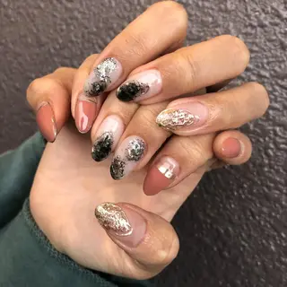 ロング カラー ヘアアレンジ キッズ ネイル マツエク・マツパ 福田 加奈のネイルデザイン