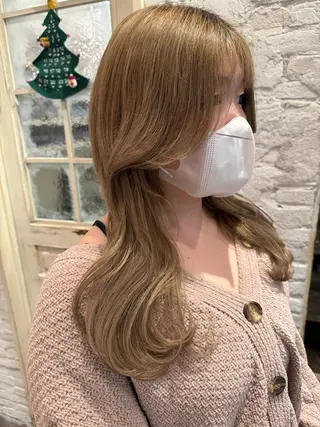 ロング 小村 理音のヘアスタイル
