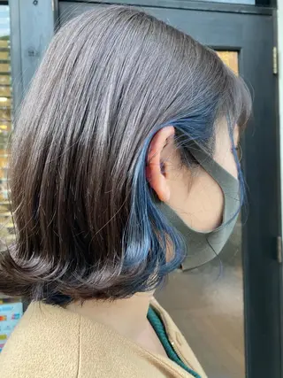 ショート カラー 新谷 桃子のヘアスタイル