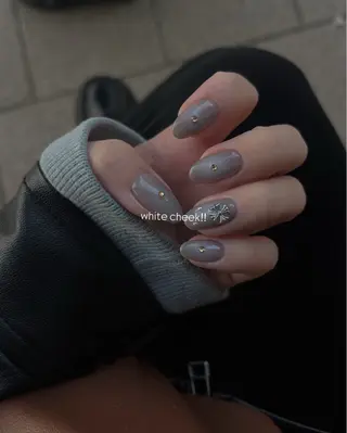 ネイル atelier moi所属・atelier moiのネイルデザイン