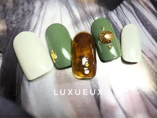ネイル LUXUEUX春日店所属・LUXUEUX春日店 (ルクソー)のネイルデザイン