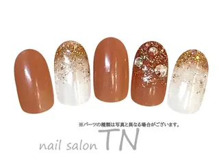 ネイル 矢川 まどかのネイルデザイン