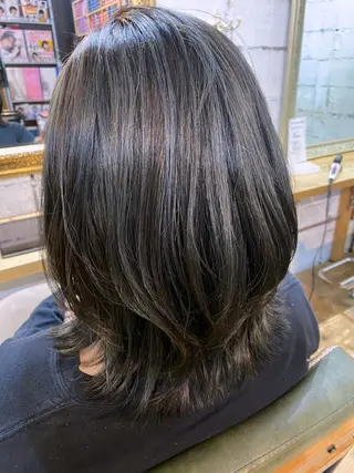 ミディアム カラー 【韓国レイヤー特化 ハッシュカット】のヘアスタイル
