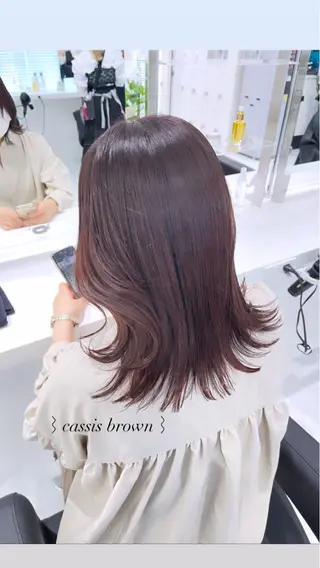 ロング カラー 𝘳𝘺𝘰𝘬𝘢 髪質改善／ブリーチのヘアスタイル