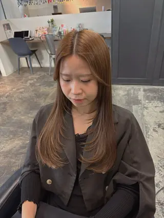 ロング ユイカ🐮暖色カラー / 髪質改善のヘアスタイル