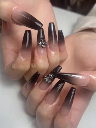 ネイル Nail Salon L'arc所属・💊大阪/心斎橋 moni🧠のネイルデザイン