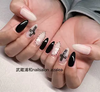 ネイル R inのネイルデザイン