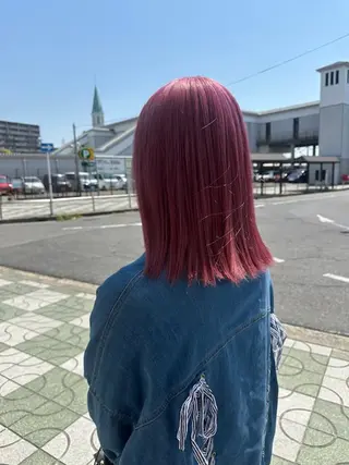 ミディアム カラー ヘアテラス エムナラテンのヘアスタイル