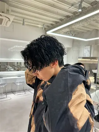 ショート パーマ メンズ fifth JINGUMAE所属・波巻きスパイラルパー マ/シャドウパーマ駿のヘアスタイル