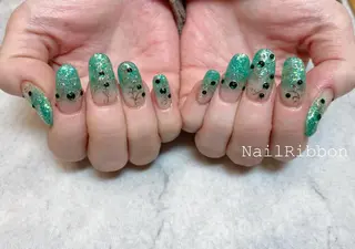 ネイル ネイルリボン 受付スタッフのネイルデザイン