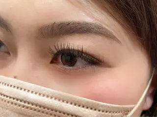 マツエク・マツパ アイブロウ 佐藤 悠里のネイルデザイン