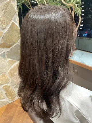 セミロング カットモデル ヨネダのヘアスタイル