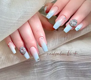 ネイル ✨Nailsalon Vi+✨のネイルデザイン