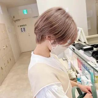 ショート カラー ハイトーン/ウルフ /レイヤー/坂野幸伸のヘアスタイル