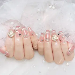 ネイル Queenie 🦋のネイルデザイン