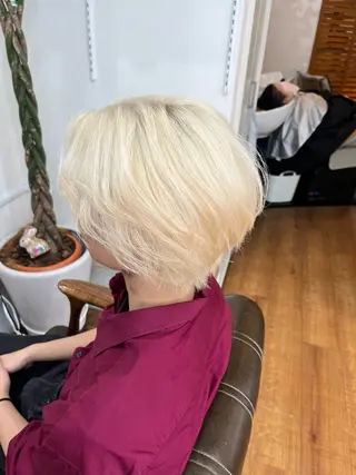 セミロング カラー 🫧艶髪デザイナー 🫧白石航汰のヘアスタイル