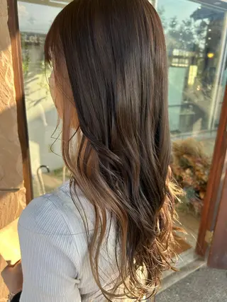 ロング カラー 荒木 友那のヘアスタイル