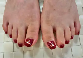 ネイル e+LUCIA NAIL関内店所属・花岡 佑紀のネイルデザイン