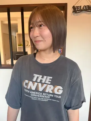 ミディアム カラー 浅津 菜月のヘアスタイル