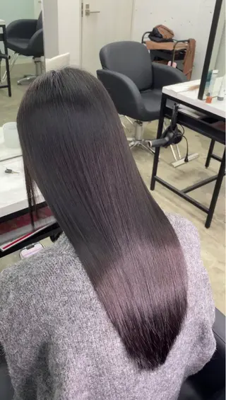 ロング カラー D.I.E.V.A所属・艶ハイトーン特化 tatsuのヘアスタイル