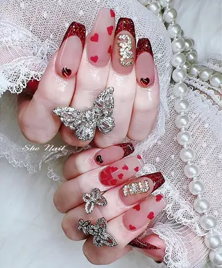 ネイル She   Nail所属・ISA_ BELLAのネイルデザイン
