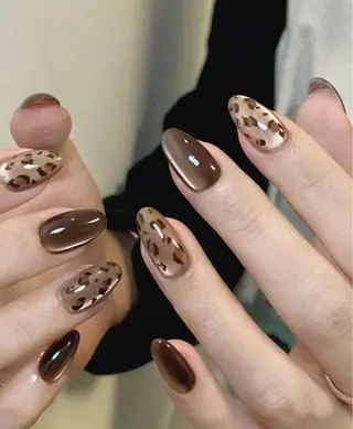 ネイル モナ& あきのネイルデザイン