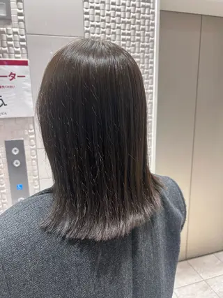 ミディアム ここな Un amiのヘアスタイル