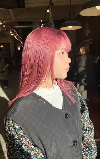 カラー the BRIDGE 大橋伊織のヘアスタイル