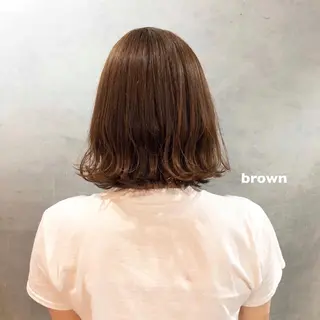 ミディアム カラー ツキノキ ミナのヘアスタイル