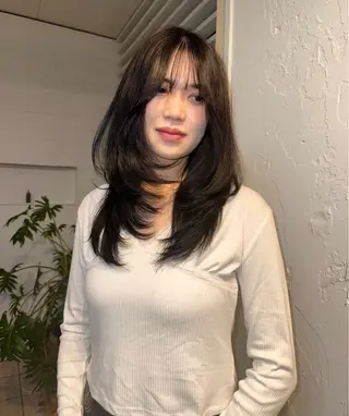 ロング YURiA レイヤー🫧暖色のヘアスタイル