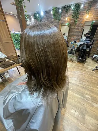ミディアム カラー アグヘアーヒート岐阜本巣店所属・伊賀 瑞月のヘアスタイル