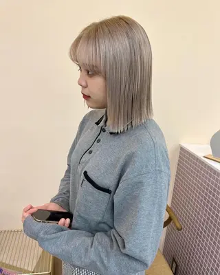 ミディアム 舟橋耀/ブリーチカラ ー/レイヤーカットのヘアスタイル