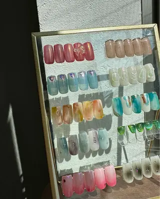 ネイル マツエク・マツパ アイブロウ feey ⁑erinaのネイルデザイン