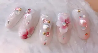 ネイル ネイル ティアラのネイルデザイン