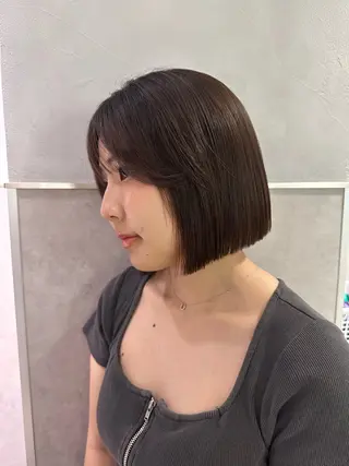 ミディアム ALBUM所属・ショート/ブリーチ/ kotomiのヘアスタイル