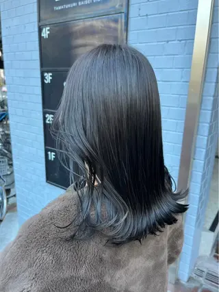 セミロング 柿本 ひなのヘアスタイル