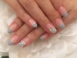 ショート SINCERELY シンシアリー🌈のネイルデザイン