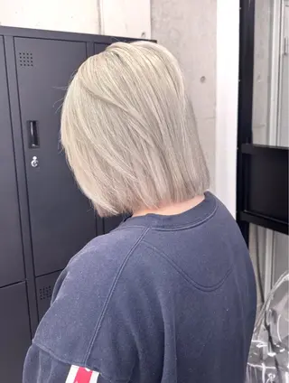 カラー 和木坂 日美のヘアスタイル
