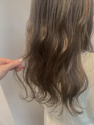 セミロング カラー Chlom🌿Top Stylist沖田のヘアスタイル