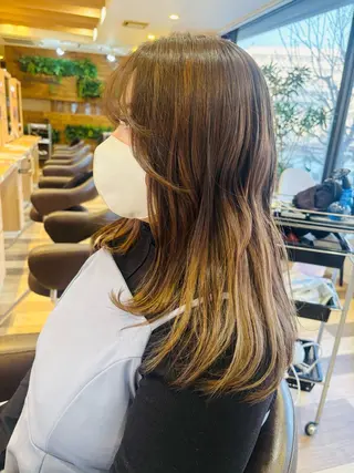 セミロング Dali 若松　朋美のヘアスタイル