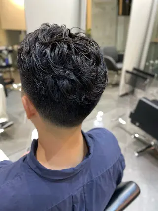 パーマ メンズ YinYang所属・川﨑 章弘のヘアスタイル