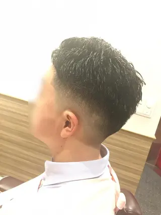 ショート ゼロスバーバーショップ所属・予約1000件超 ✨メンズパーマのヘアスタイル