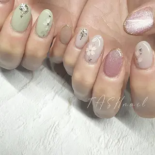 ネイル TASH nailのネイルデザイン