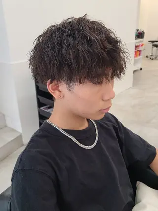 ショート パーマ メンズ 桐島 令奈のヘアスタイル