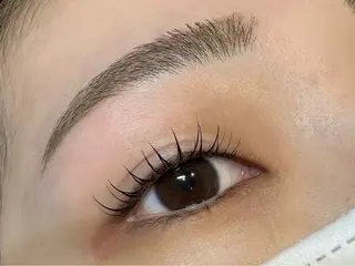 マツエク・マツパ アイブロウ 太田 真由のマツエク・マツパデザイン