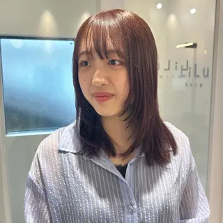 ミディアム カラー チアキ ジュリのヘアスタイル